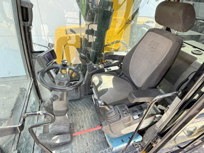 Caterpillar M320F
