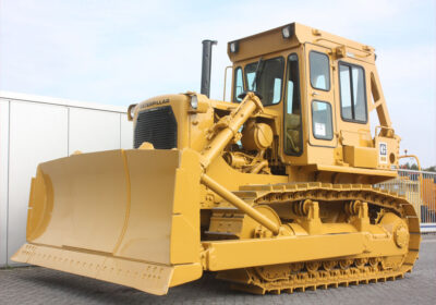 Caterpillar-D7G-bulldozer-1